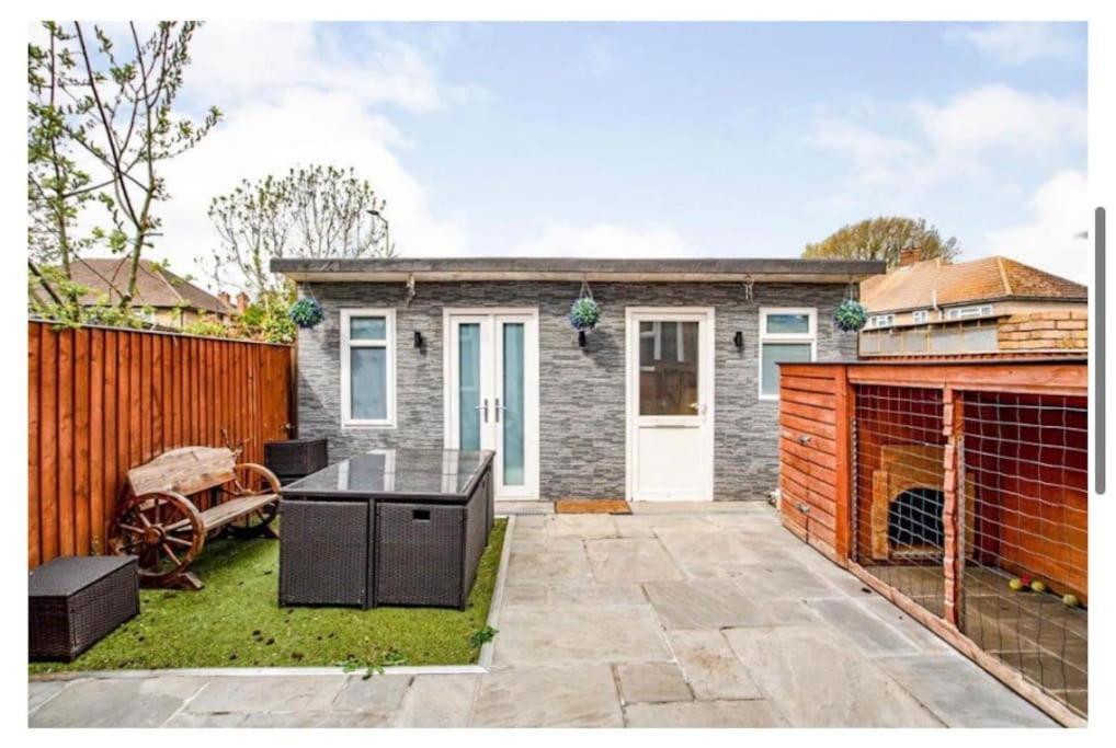 ווטפורד 2 Bed - Walking Distance To Harry Potter Studio מראה חיצוני תמונה